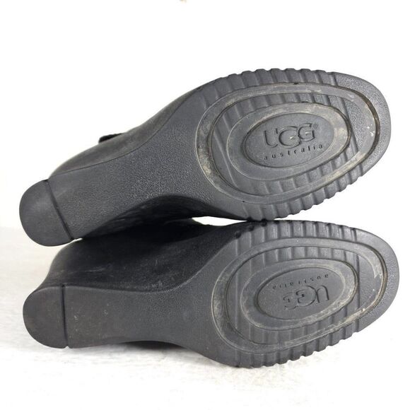 UGG Women's Gisselle US 7 Black Suede Zip Up Wedge Heel Ankle Boot 5593 - Picture 11 of 12